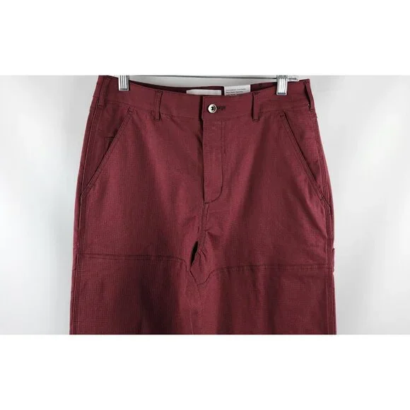 Nike Pants Men 30 Burgundy Red SB Ripstop Skateboarding Straight Fit (30x31) NWT